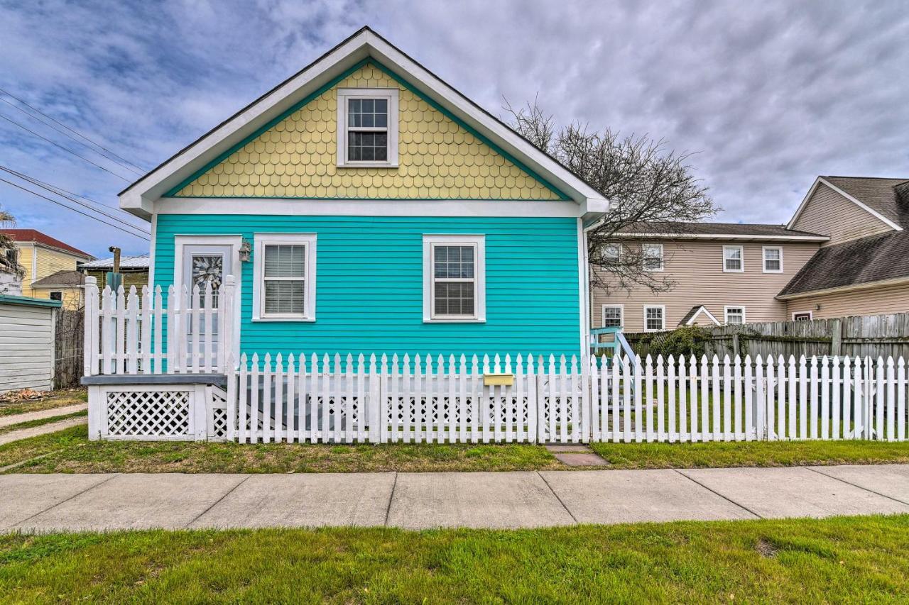 Galveston 'Blue Bungalow' - Walk To Beach! エクステリア 写真